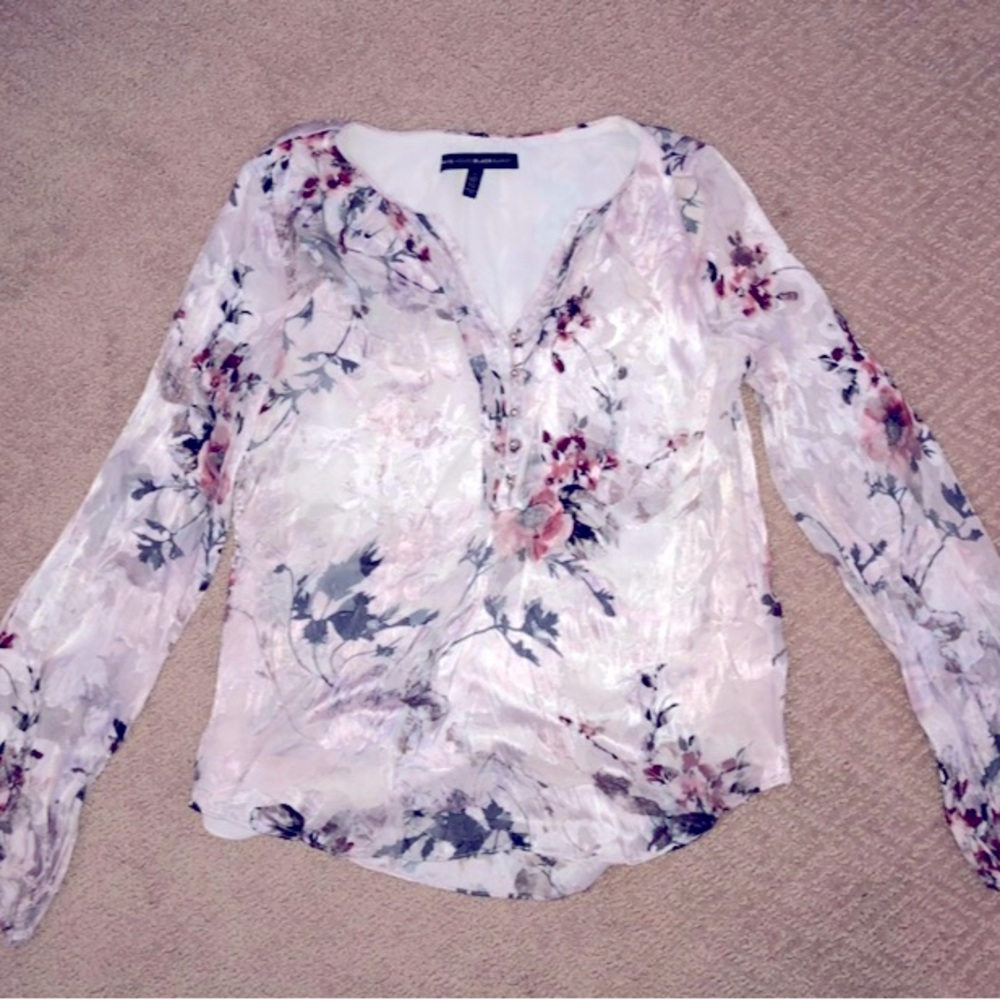 White House black market blouse top